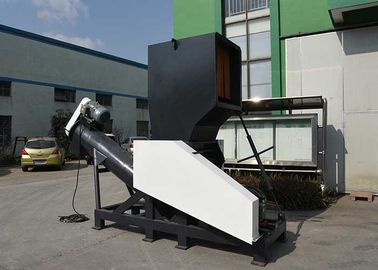Δύναμη 45kw δύναμης 800-1200kg/H Fragmentaton μηχανών θραυστήρων ανακύκλωσης πλέγματος συνήθειας